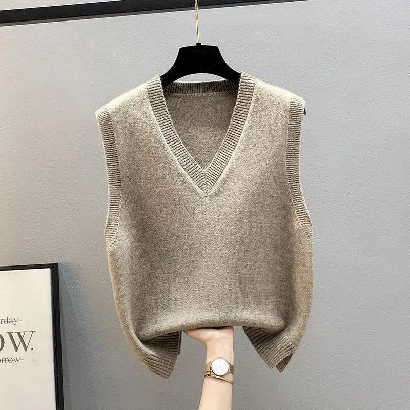 Women's Knitted Sweater Vest - Bubble Girl