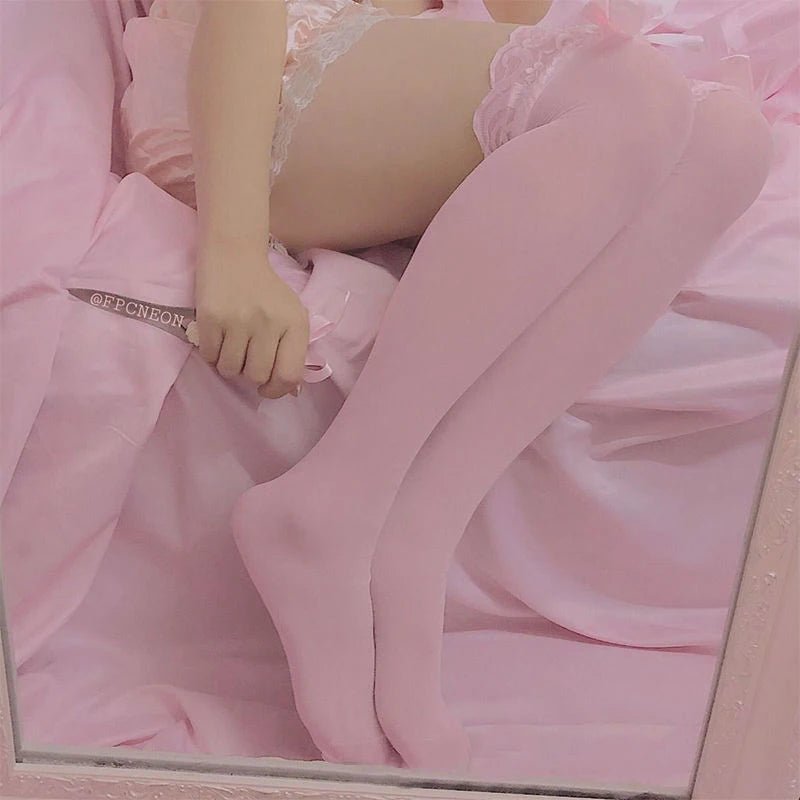 Big Pink Bow Lovely Lace Over Knee Stockings - Bubble Girl