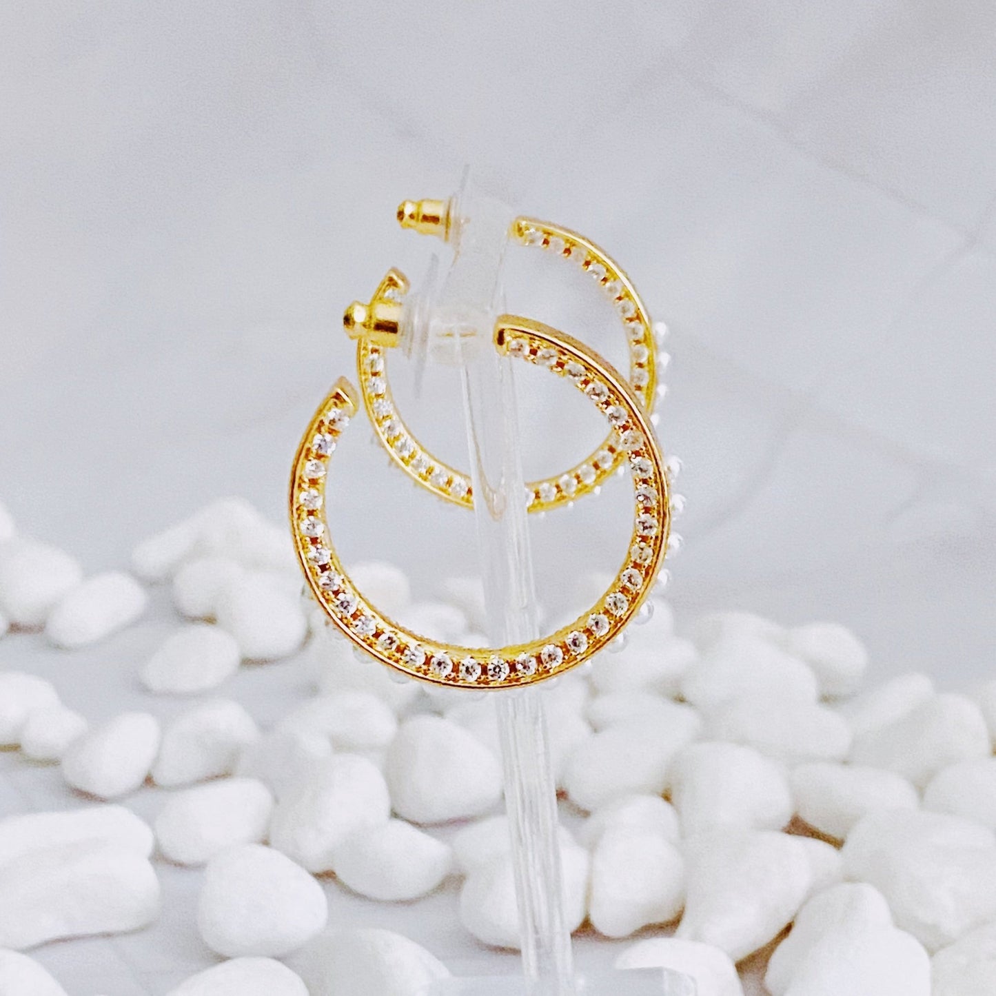 Lady Pearl Hoop Earrings - Bubble Girl