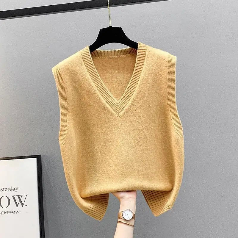 Women's Knitted Sweater Vest - Bubble Girl
